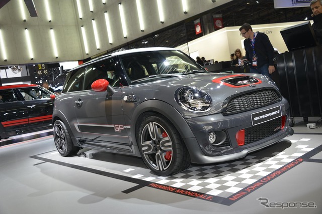 MINI ジョンクーパーワークスGP(パリモーターショー12)
