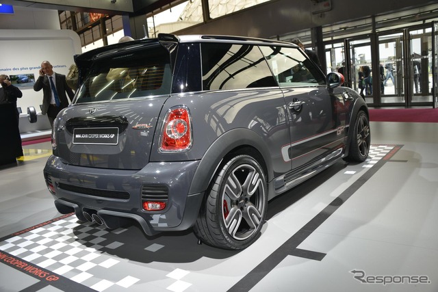 MINI ジョンクーパーワークスGP(パリモーターショー12)