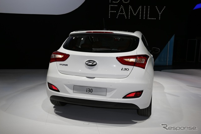 新型 ヒュンダイ i30 3ドア(パリモーターショー12)