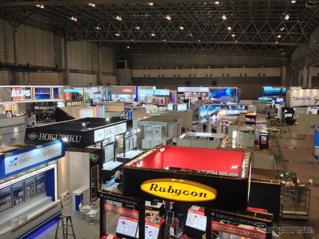 CEATEC 12ブース設営の様子(10月1日撮影)