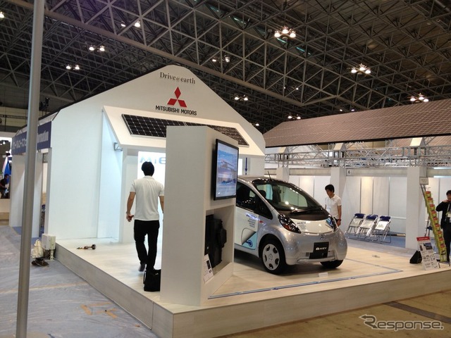 CEATEC 12ブース設営の様子(10月1日撮影)