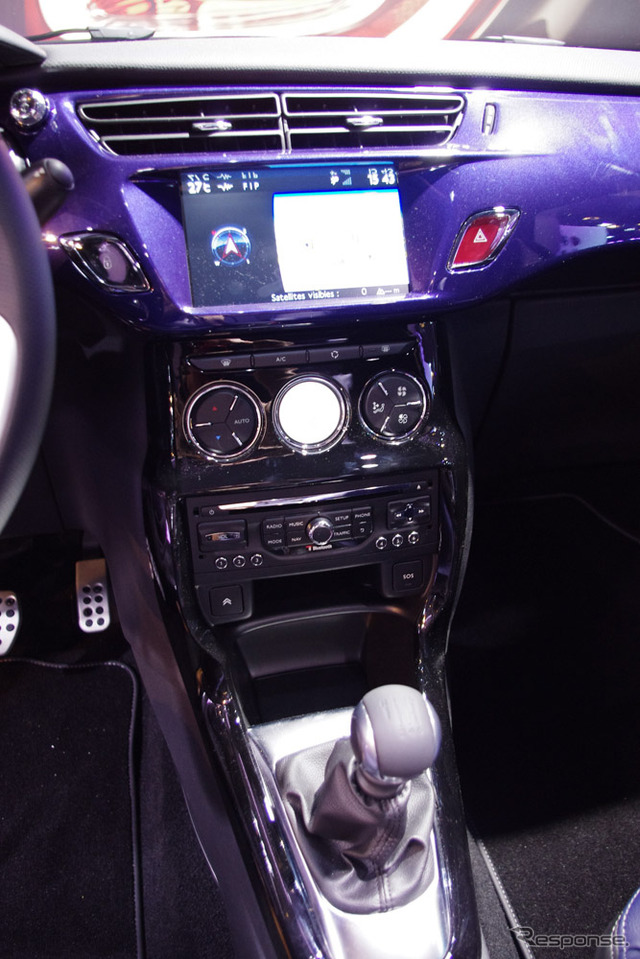 シトロエン DS3 カブリオ(パリモーターショー12)