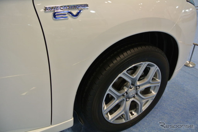 三菱自動車・アウトランダーPHEV