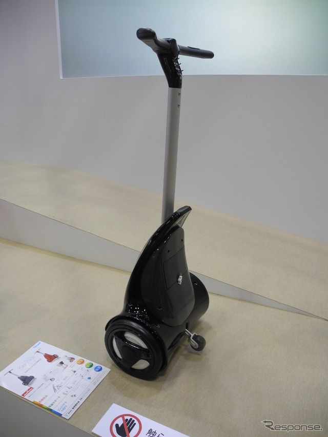 福祉機器展12　幸和製作所　電動歩行補助具