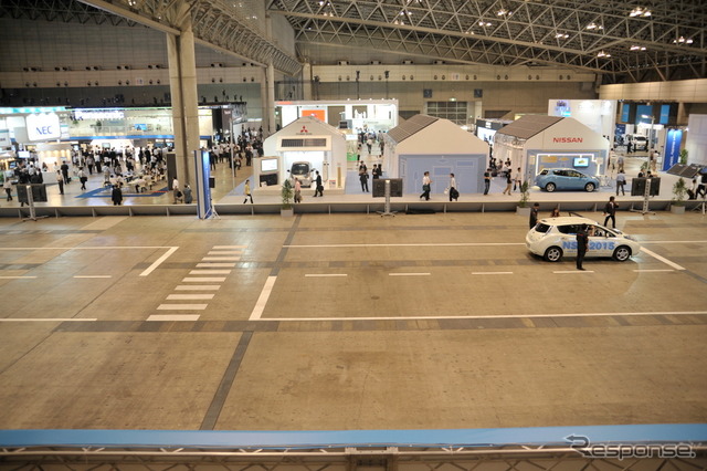CEATEC会場の巨大特設コース