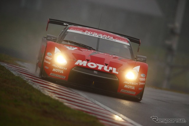 MOTUL AUTECH GT-R