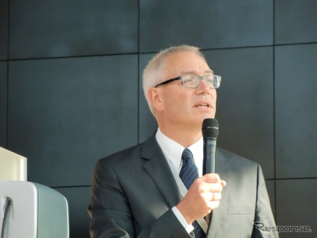 BMW AG BMW i セールス&マーケティングディレクターのDr.マキシミリアン・ケルナー氏
