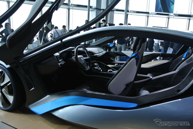 BMW i8 CONCEPT