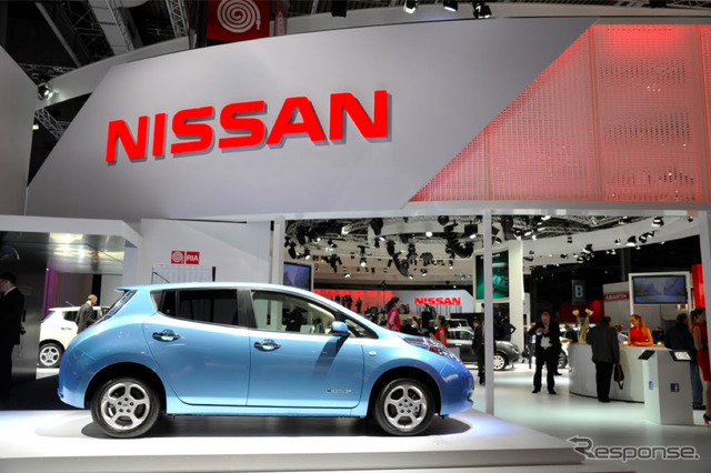 日産ブース(パリモーターショー12)
