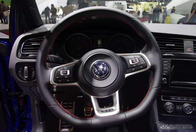 VW ゴルフGTIコンセプト 4ドア(パリモーターショー12)