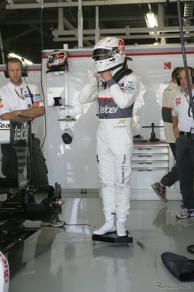 【F1 日本GP】3位入賞の可夢偉、ファンに感謝のウィークエンド［写真蔵］