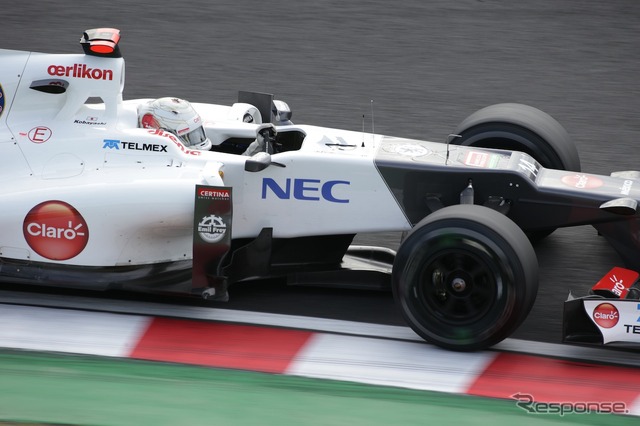 【F1 日本GP】3位入賞の可夢偉、ファンに感謝のウィークエンド［写真蔵］