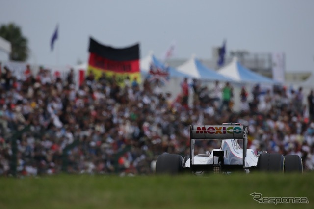 【F1 日本GP】3位入賞の可夢偉、ファンに感謝のウィークエンド［写真蔵］
