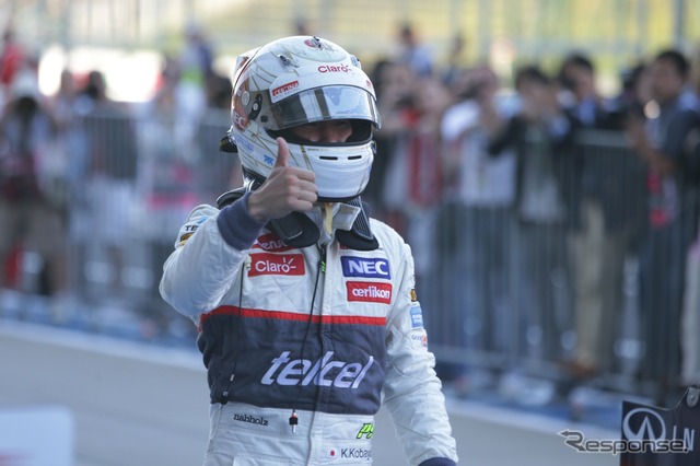 【F1 日本GP】3位入賞の可夢偉、ファンに感謝のウィークエンド［写真蔵］