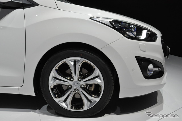 ヒュンダイ i30(パリモーターショー12)
