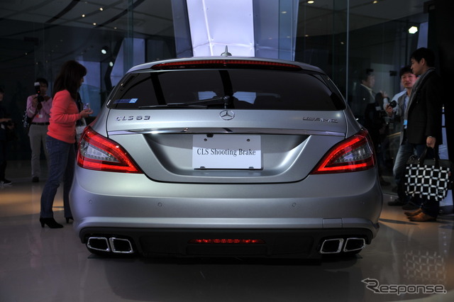 CLS 63 AMG シューティングブレーク Edition 1。ボディカラーは特別オプションのdesignoマグノアナライトグレー(51万円)