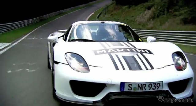 ドイツ・ニュルブルクリンク北コースで開発テストを行うポルシェ918スパイダー