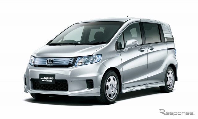 ホンダ・フリード スパイク ハイブリッド・ジャストセレクション 2011.10.27発表