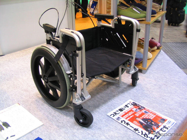 【福祉機器展04】お座敷用ビークル登場!
