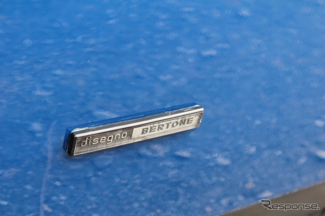 フェラーリ・308GT4