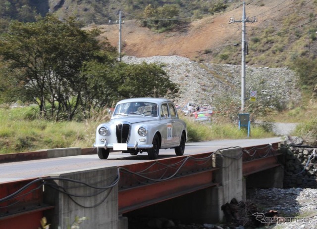 【マロニエオートストーリー】イタリア車・イギリス車［写真蔵］