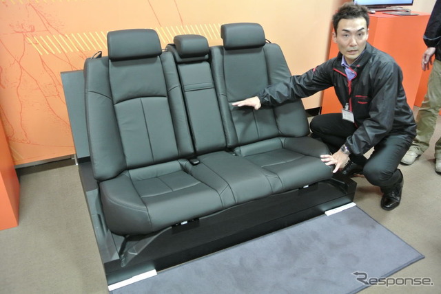 右がスパイラルサポート機能付コンファタブルシート