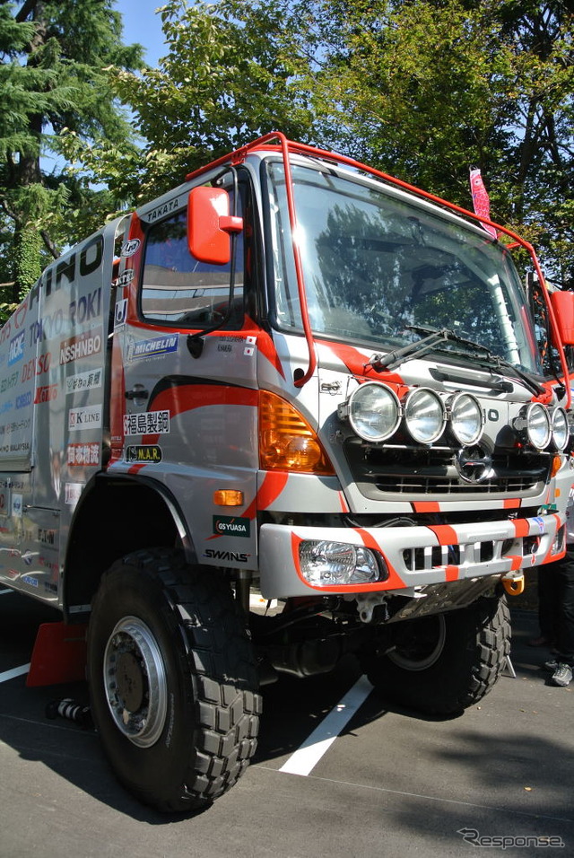 日野チームスガワラ1号車