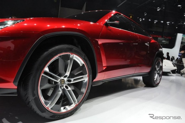 ランボルギーニ URUS(北京モーターショー12)