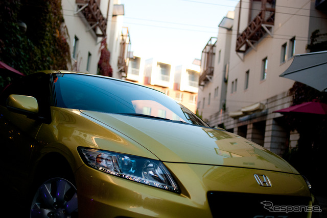 ホンダ CR-Z β、ボディカラー:プレミアムエナジェティックイエロー•メタリック