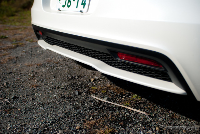ホンダ CR-Z α Master Label、ボディカラー:プレミアムホワイト•パール