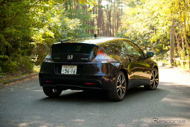 ホンダ CR-Z α、ボディカラー:プレミアムノーザンライツバイオレット•パール