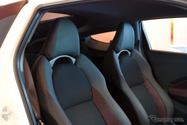 ホンダ CR-Z α Master Label