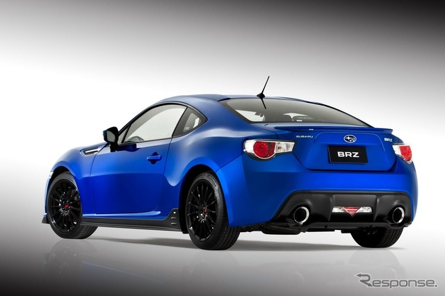 STI製パーツを装着したスバル BRZ コンセプトスポーツキット