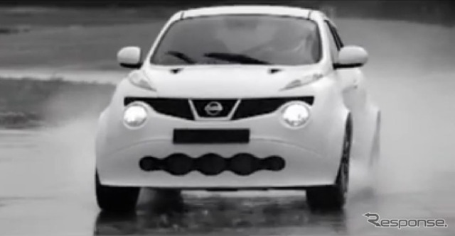 シェイクダウンテストを受ける日産ジューク-Rの量産第1号車