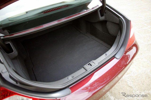 【新型メルセデスベンツ CLS海外試乗】その1 メルセデス流のニッチカー…河口まなぶ