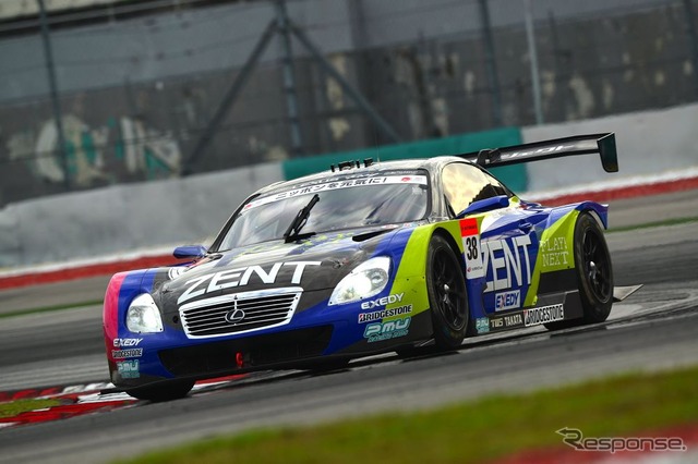 GT500クラスの『ZENT CERUMO SC430』立川祐路/平手晃平組（参考画像）