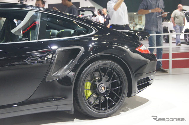 ポルシェ 911ターボS エディション918スパイダー(サンパウロモーターショー12)