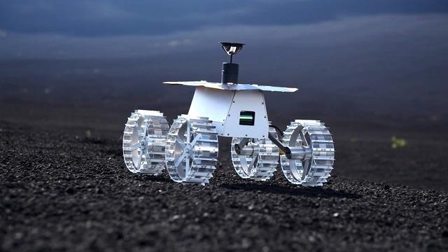 ホワイトレーベルスペース、10キログラム級4輪駆動ローバー