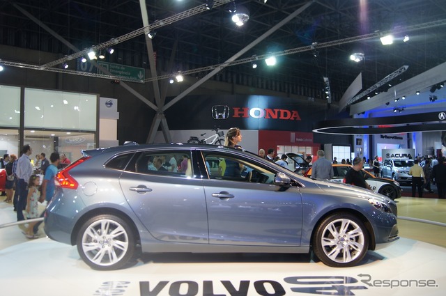 ボルボ V40(サンパウロモーターショー12)