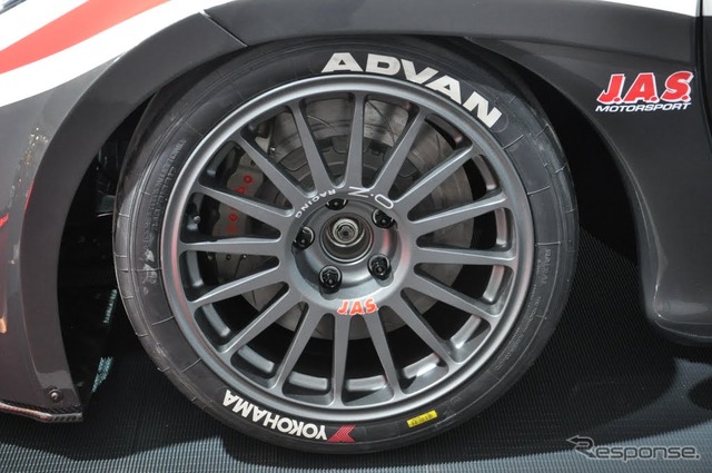 ホンダ・シビックWTCC(パリモーターショー12)
