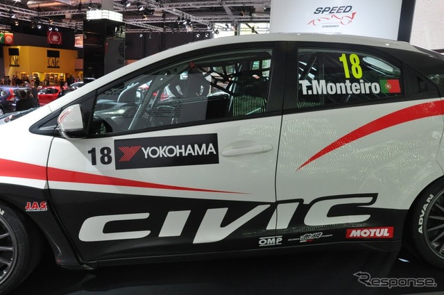 ホンダ・シビックWTCC(パリモーターショー12)