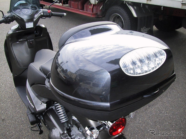 アプリリア スカラベオシリーズに250ccモデルを追加設定