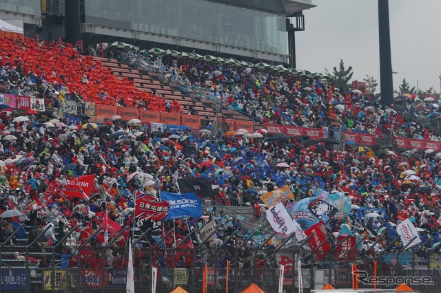 【SUPER GT 最終戦】SC430の立川/平手組が今季2勝目［写真蔵］