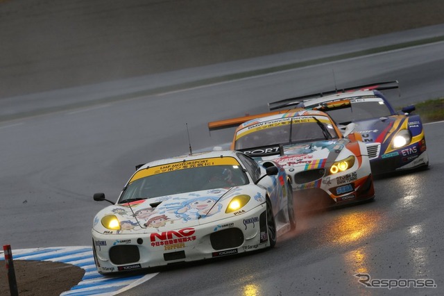 【SUPER GT 最終戦】GT300は峰尾/横溝組のポルシェが逆転でタイトル制す［写真蔵］