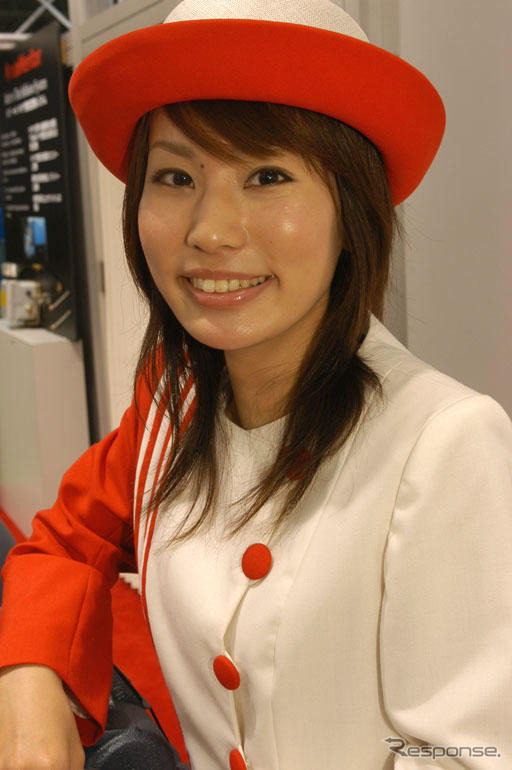 【東京モーターショー04】コンパニオン写真蔵…パートナーに