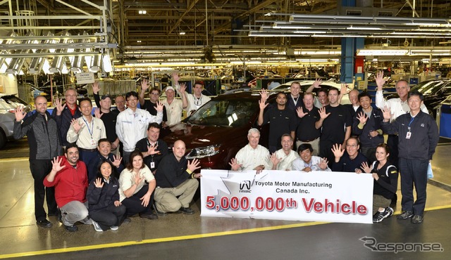 11月5日、累計生産台数500万台を達成したトヨタのカナダ・オンタリオ工場