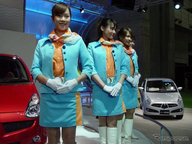 【東京モーターショー04】スバルのラストステージはさわやかに