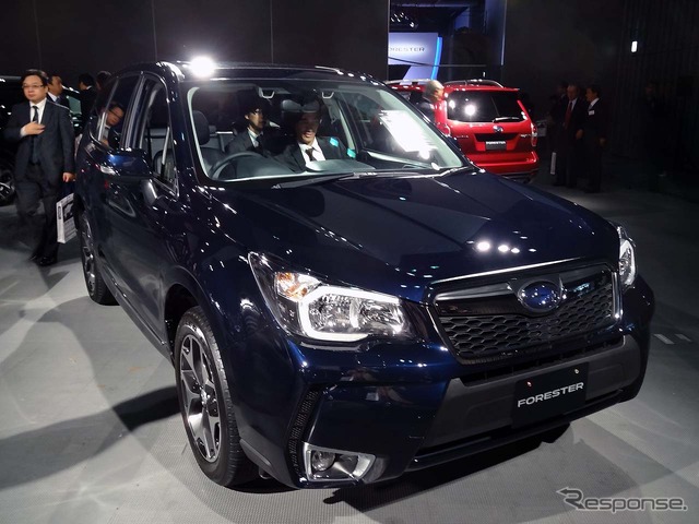 最上位グレードとなる2.0XT Eye-Sight。ターボモデルだ。