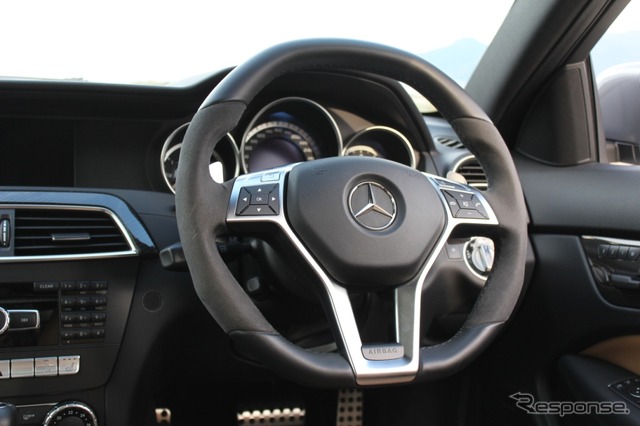 メルセデスベンツ・C63AMG
