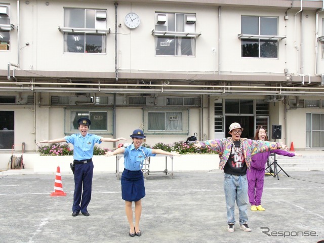 辰巳小学校で行われた東京湾岸警察署主催の自転車安全教室